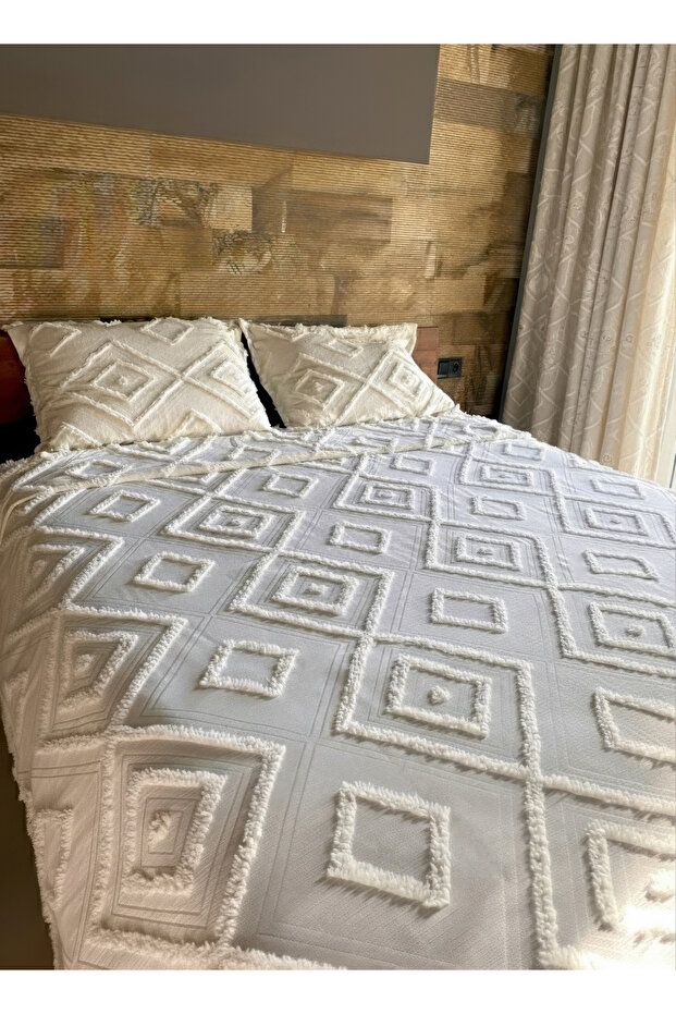 İskandinav Püsküllü Çİft Kişilik Yatak Örtüsü Ekru 240 x 250 ve 2 Adet Yastık - 2