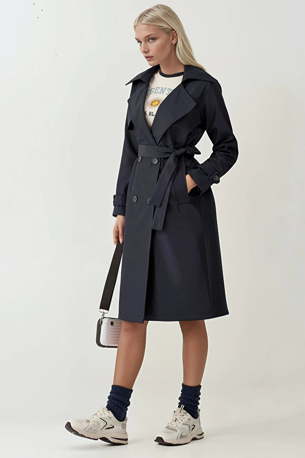 Bdart Buttoned Lined Trench Coat - 2