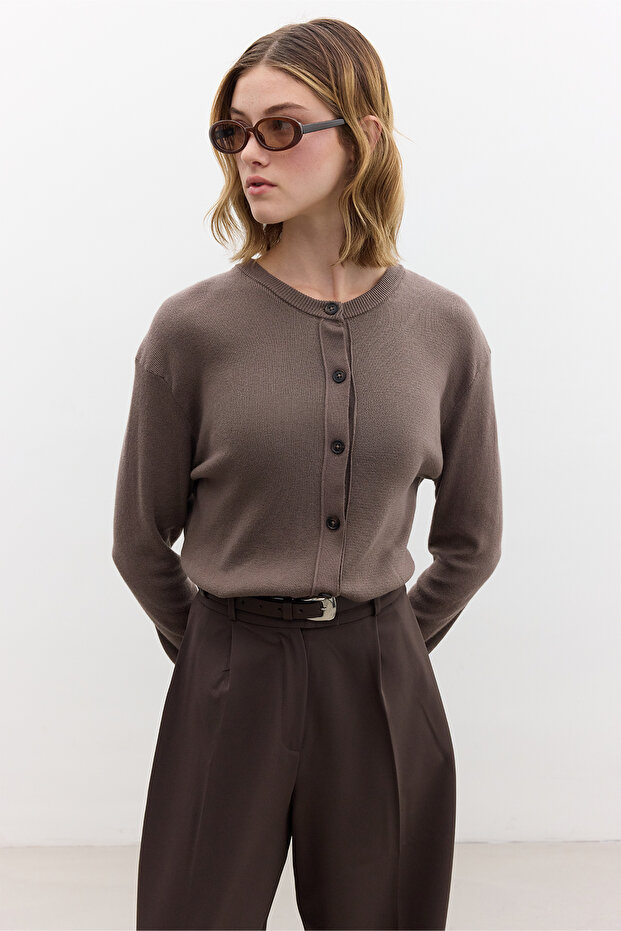 YUMUŞAK DOKULU TRİKO HIRKA VİZON - 4