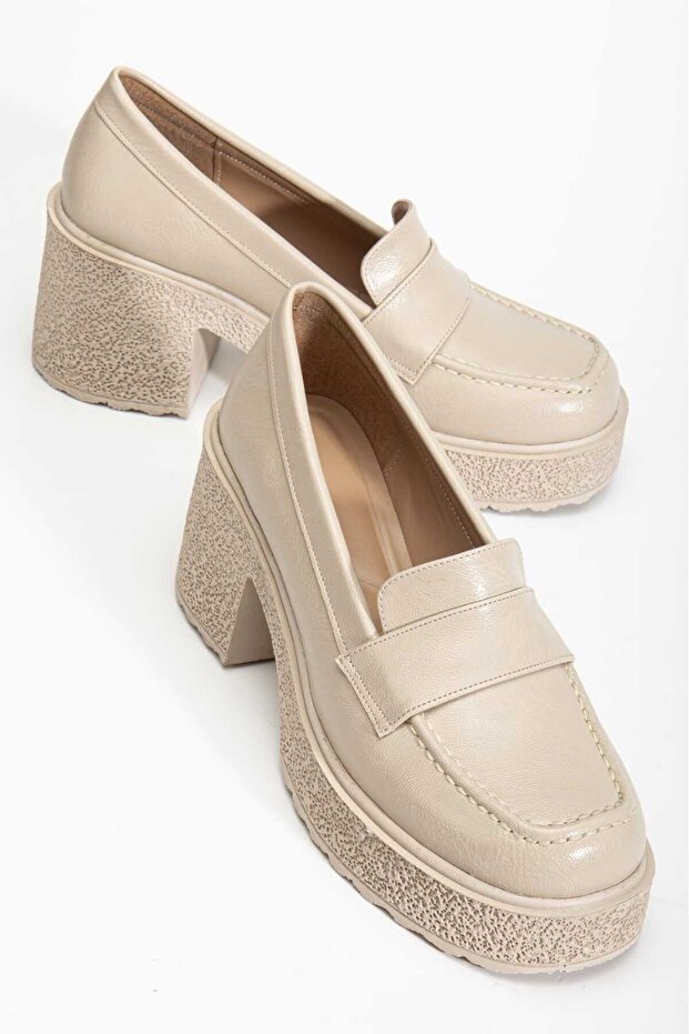 Lureva Women's Beige Loafer Shoes