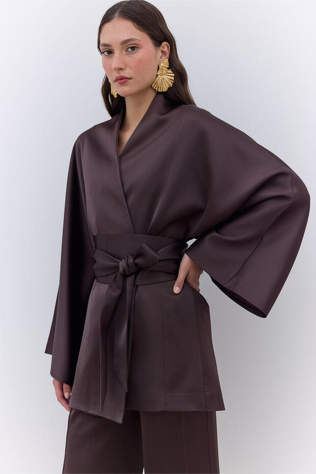 Hnědé saténové kimono - s páskem - 1