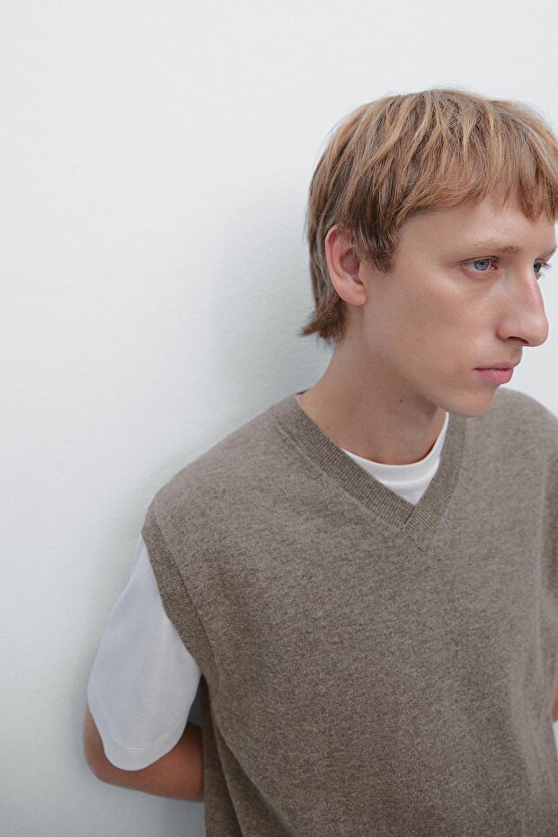 Yün karışımlı V yaka süveter - 4