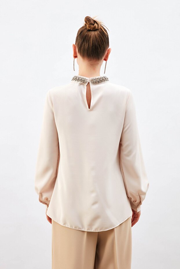 Bluse mit Kragen-Accessoires - Beige - 6