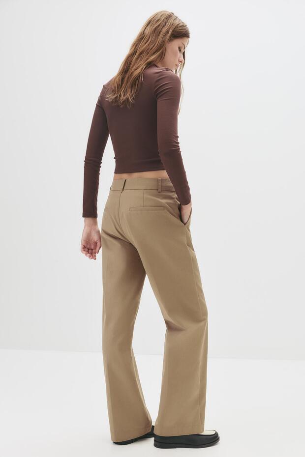 Vücuda oturan pamuklu tişört - 4