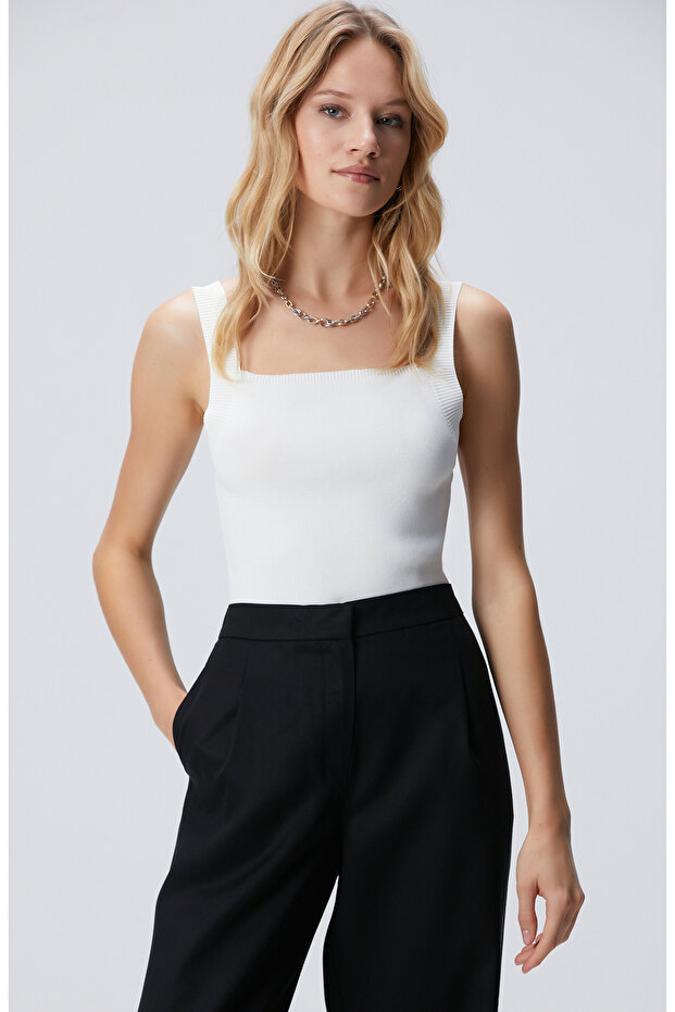 Kırık Beyaz Kazak - 1