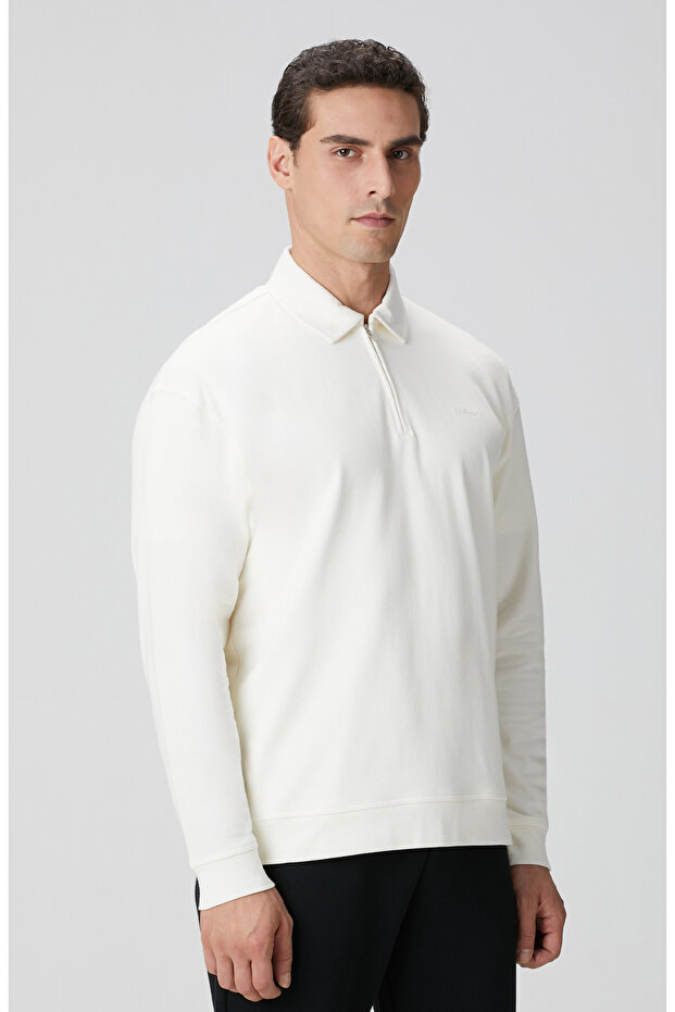 Kırık Beyaz Sweatshirt - 4