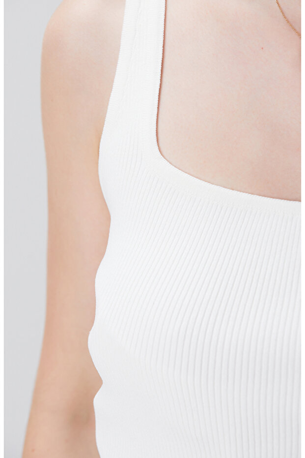 Kırık Beyaz Triko Atlet - 6