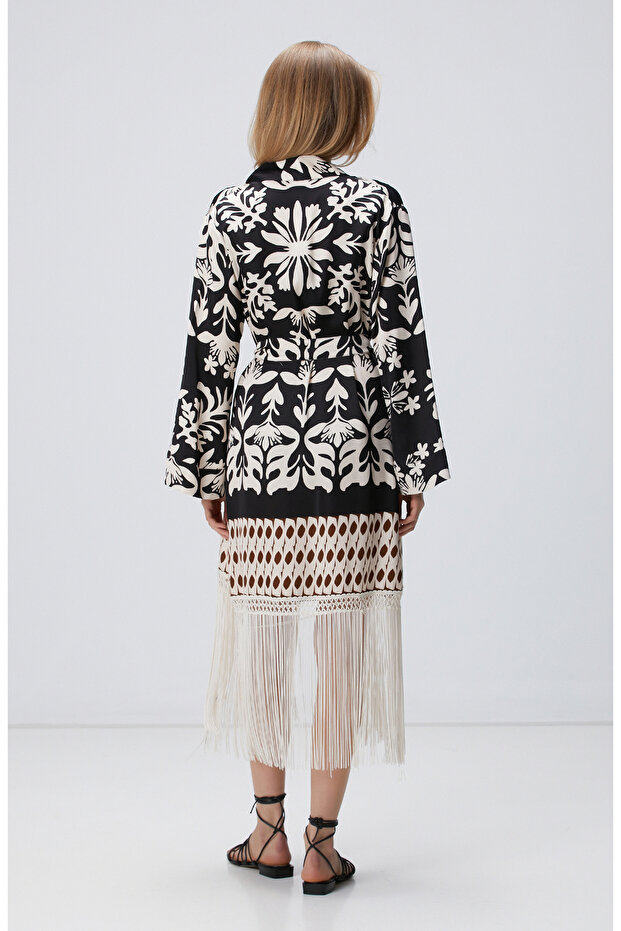 Siyah Püsküllü Desenli Kaftan - 5