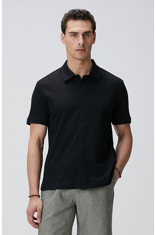 Siyah Jakarlı Gömlek - 1