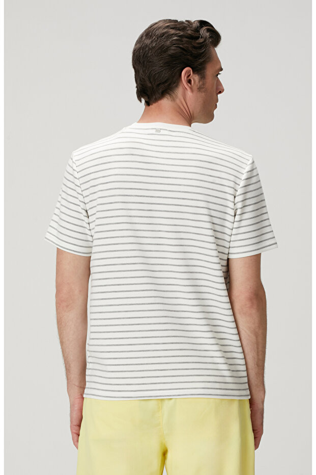 Kırık Beyaz Gömlek - 5