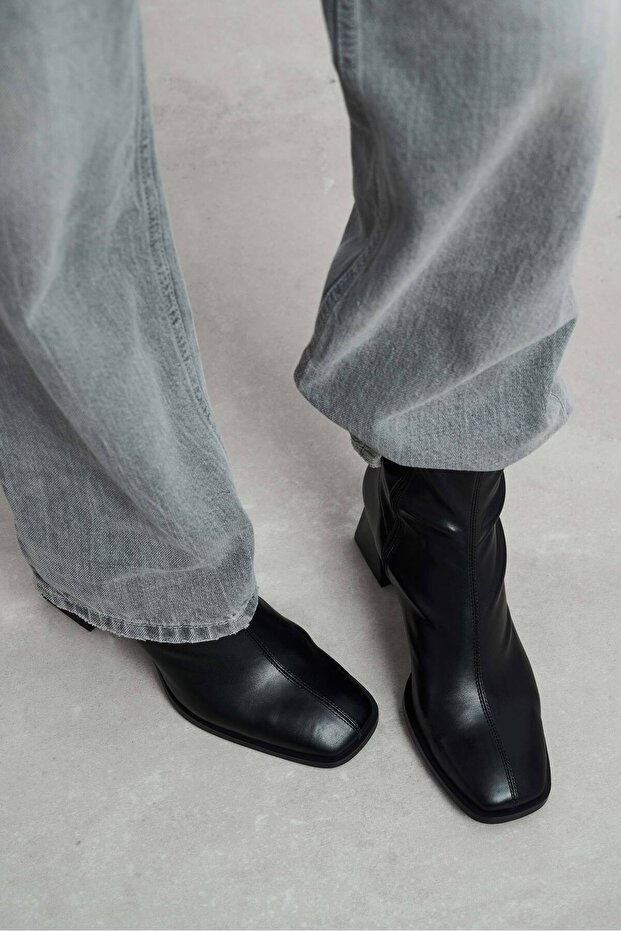 Sablex fekete matt cipzáras részlet, lapos orrú női sarkú sztreccs csizma - 5