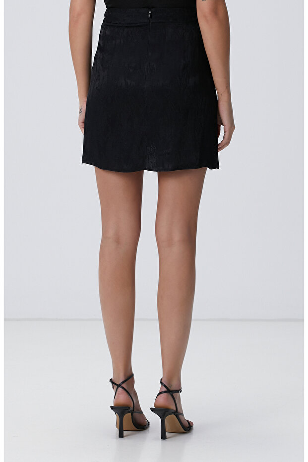 Siyah Jakarlı Mini Etek - 4