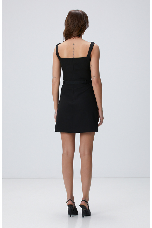 Siyah Aksesuar Detaylı Elbise - 6