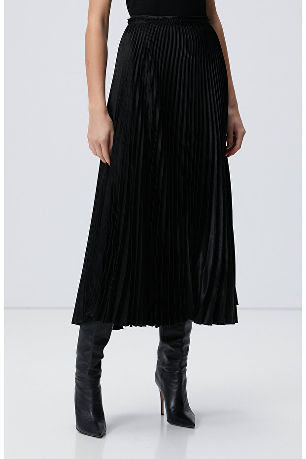 Siyah Piliseli Uzun Etek - 3