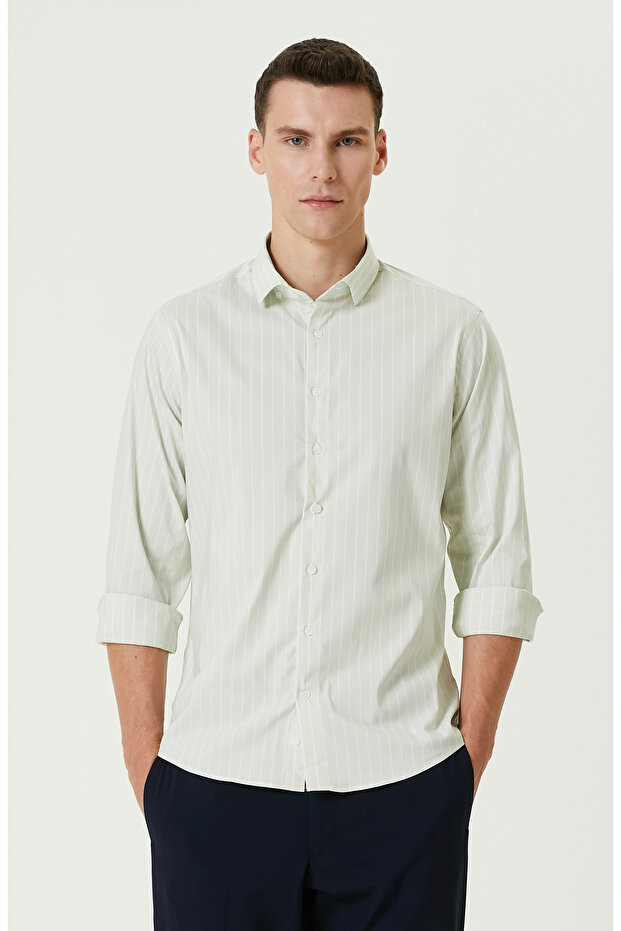Yeşil Çizgi Desenli Gömlek - 1