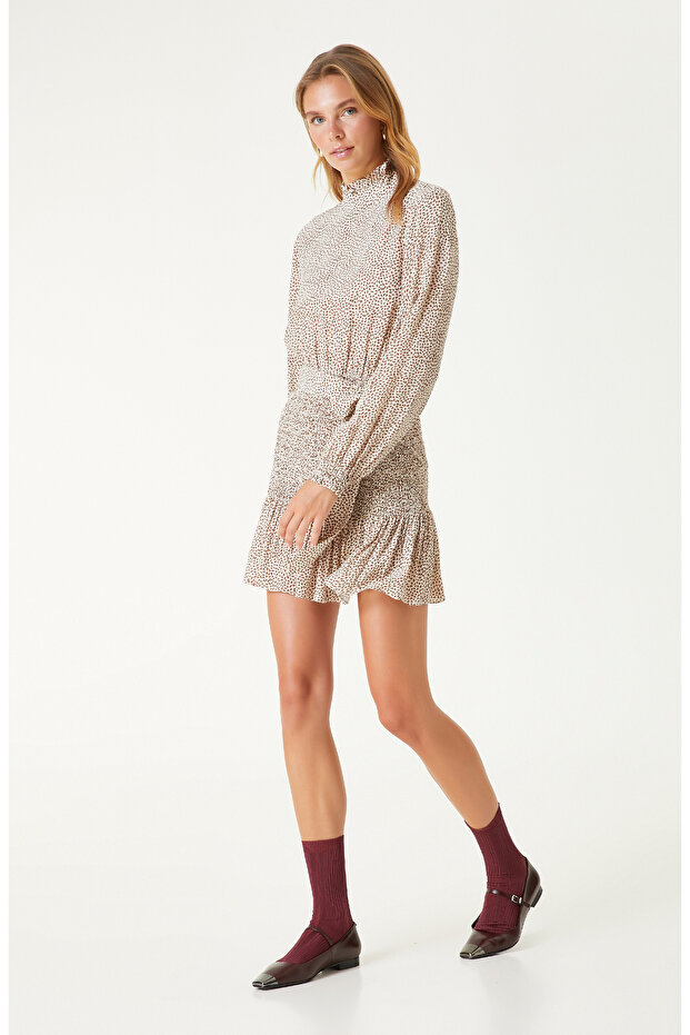 Bej Dik Yaka Mini Elbise - 3