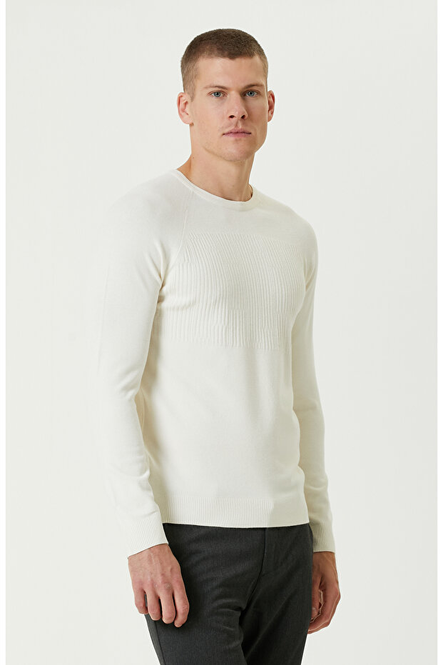 Kırık Beyaz Triko - 1