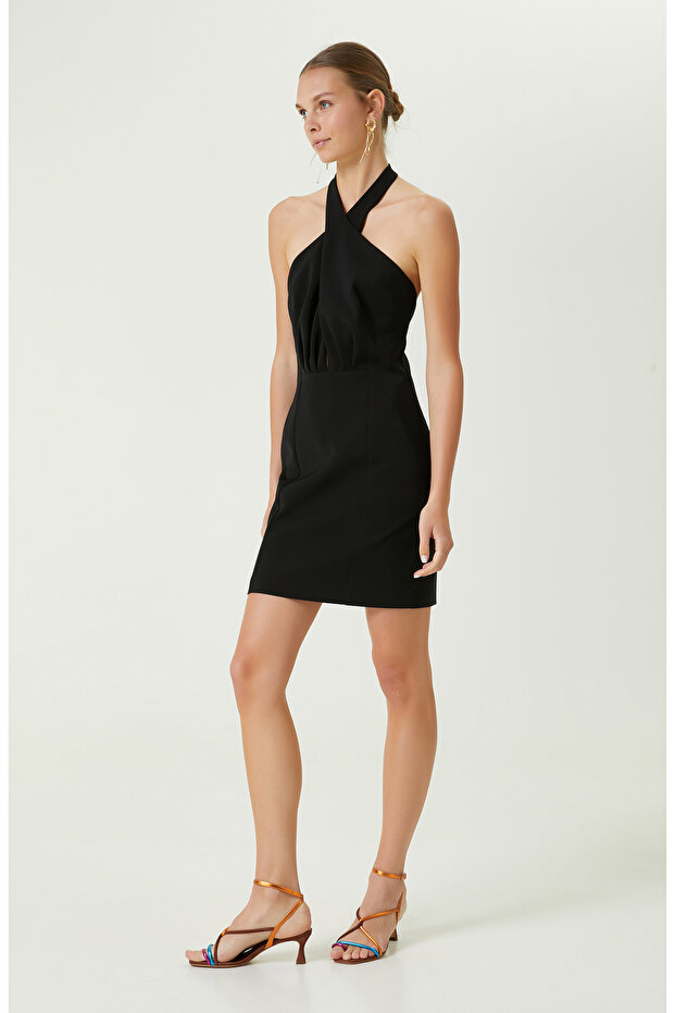 Kolsuz Siyah Elbise - 3