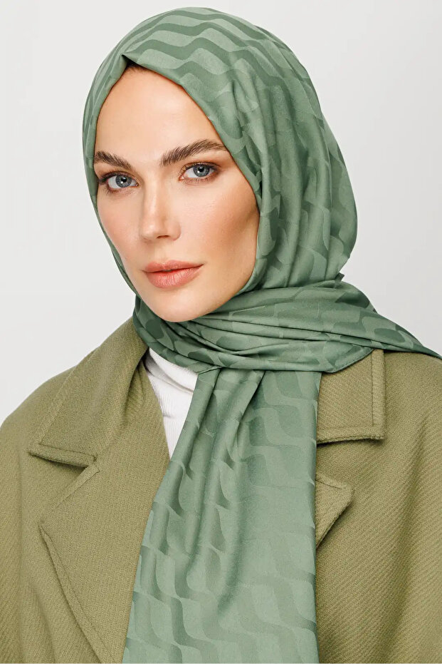 Ada Tea Wave Pattern Silky Jacquard Shawl