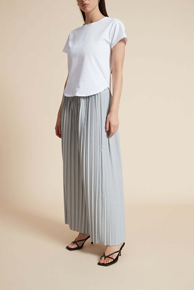 Solid Pleated Maxi Skirt - 4