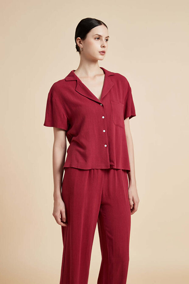 بلوزة سادة بأكمام نصفية وأزرار - 2