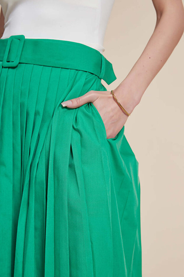 Solid Pleated Midi Skirt - 3