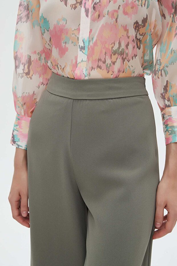 Solid Bootcut Pants - 4