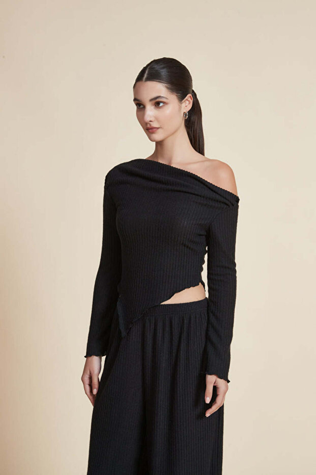 بلوزة سادة بأكمام طويلة - 5