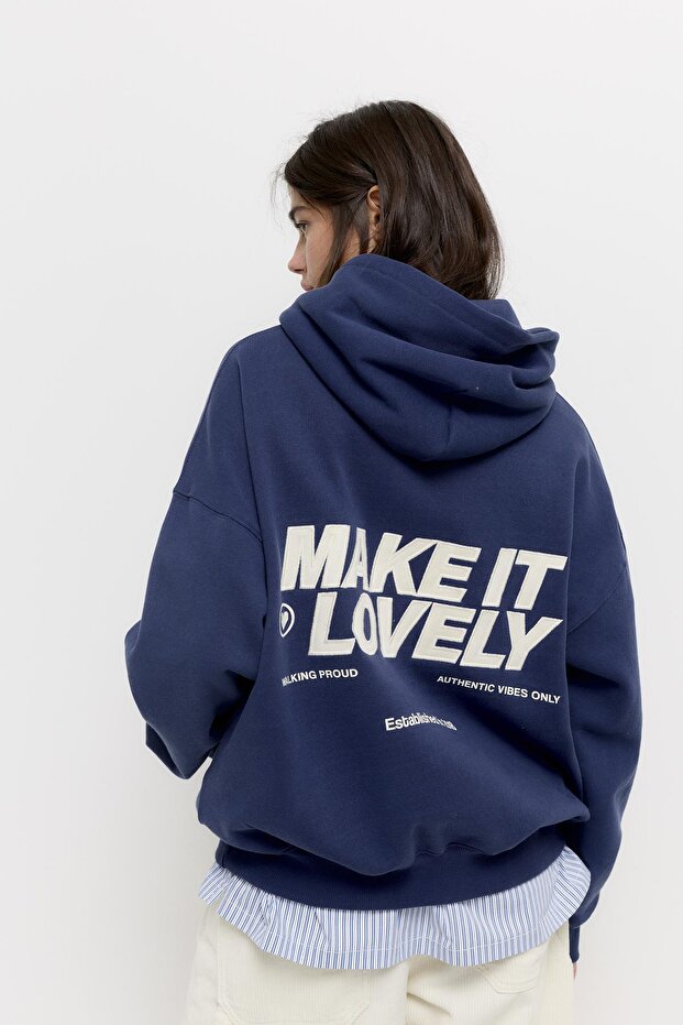 Kapüşonlu mavi yazılı sweatshirt - 4