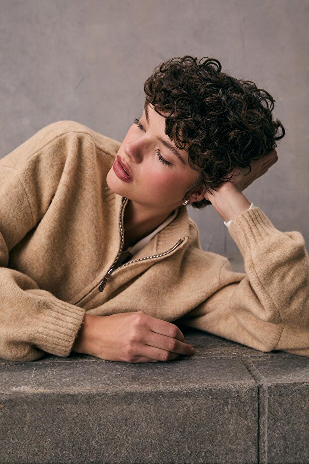 Fermuarlı triko kazak - 2