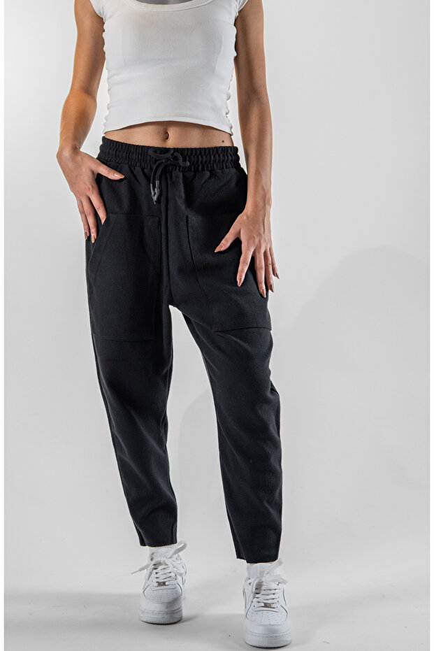 Women's Large Pocket Detailed Black Baguette Pants