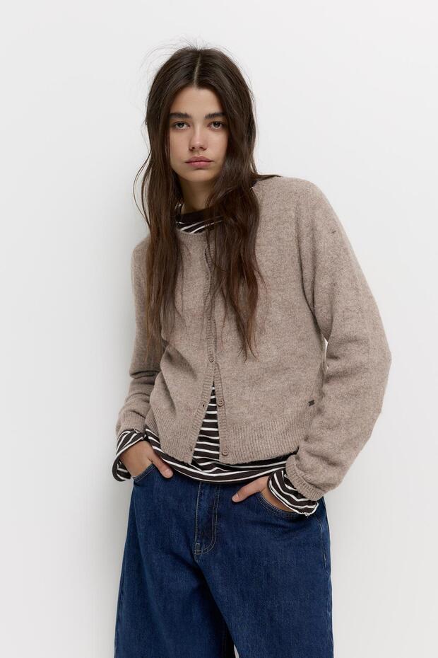 Düğmeli hırka - 2