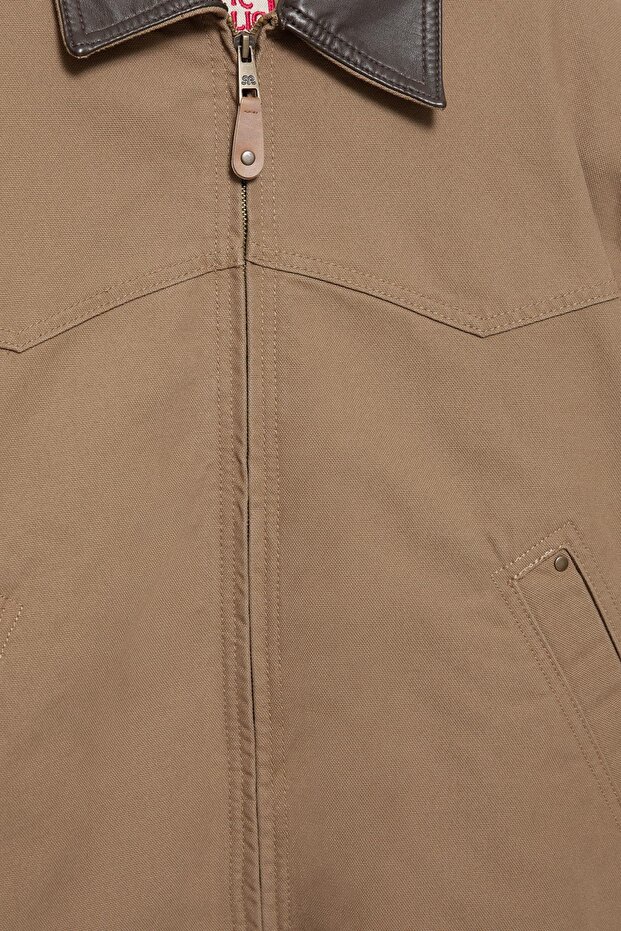 Yaka detaylı dikişli ceket - 9