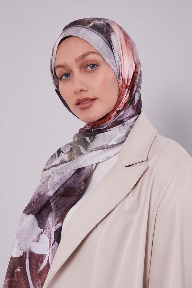 Beige Mixed Leaf Pattern Indian Silk Shawl - 2