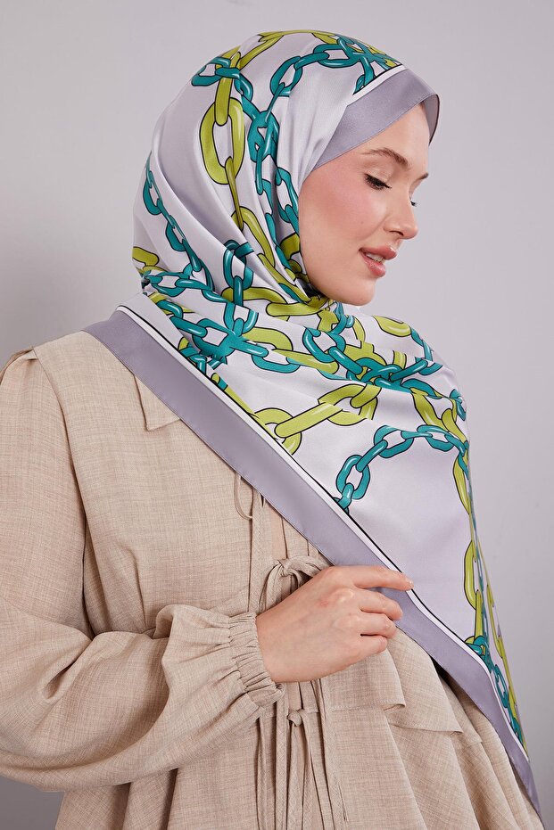 شال من نسيج التويل بسلسلة فضية - 2