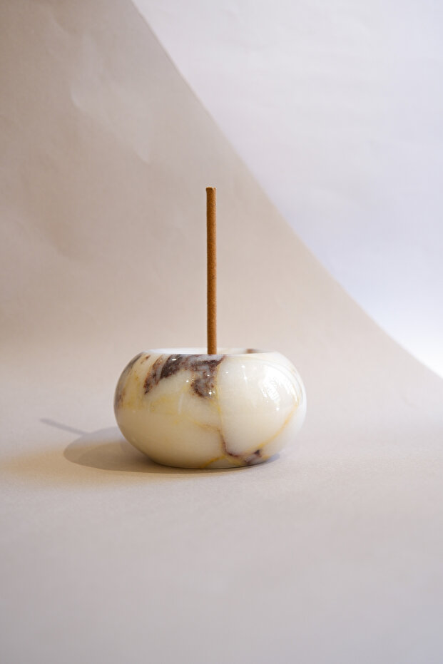 Leila Mermer Tütsülük - 1