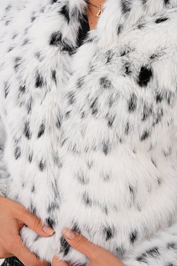 سترة كروب بوي ذات ياقة أساسية وفرو - 7