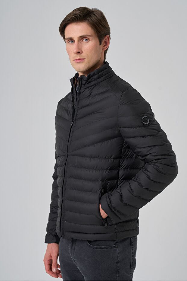 Erkek Siyah Polyester Kısa Kapitone Mont - 3