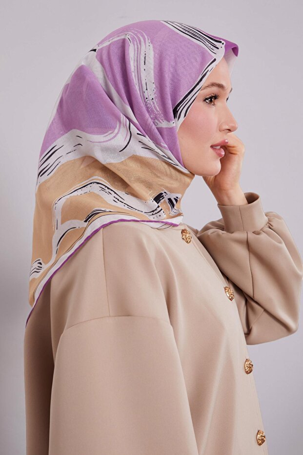 وشاح ناعم بنمط تجريدي باللون الفوشيا - 1