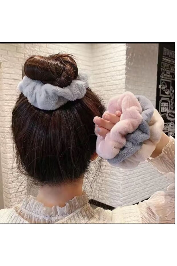 3 Det Feathered Elastic Buckle - 3 Different Colors as Shown in the Picture
