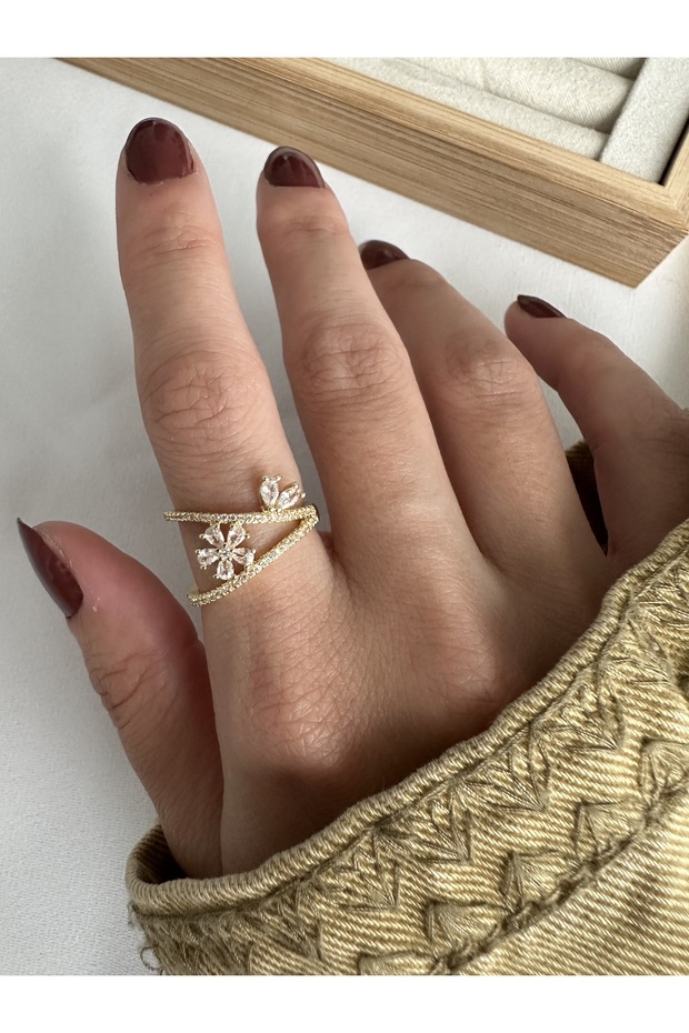 خاتم البرسيم الذهبي المرصع بالأحجار - 4