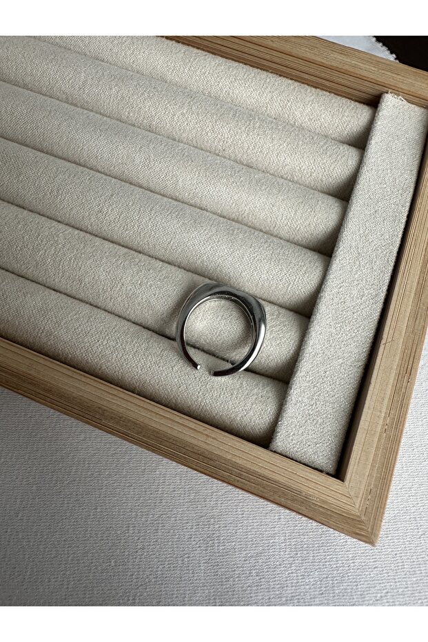 Silver Colored Stone Shuttle Model Pinky Ring - 3