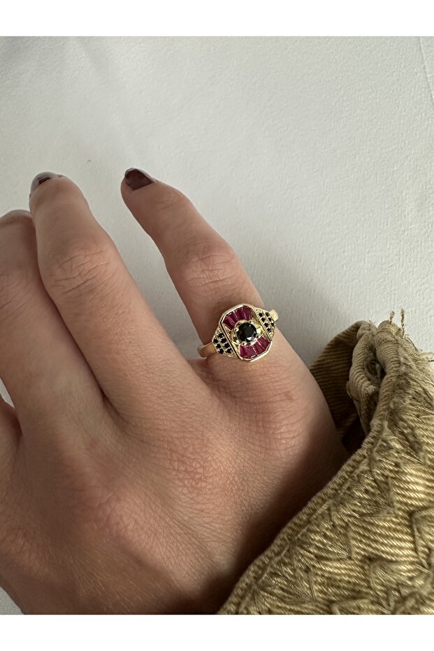 Fuchsia Stone Focus Pinky Ring - 3