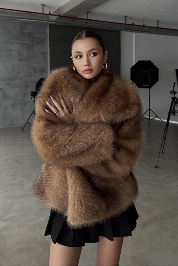 Zr Imported Snap Detail Short Jacquard Collar Pocket Fur Jacket Coat