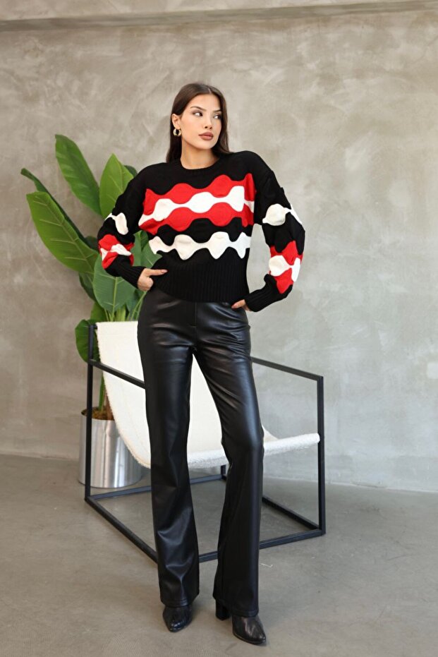 Black Crew Neck Crop Soft Textured Patterned Knitwear Hijab Sweater