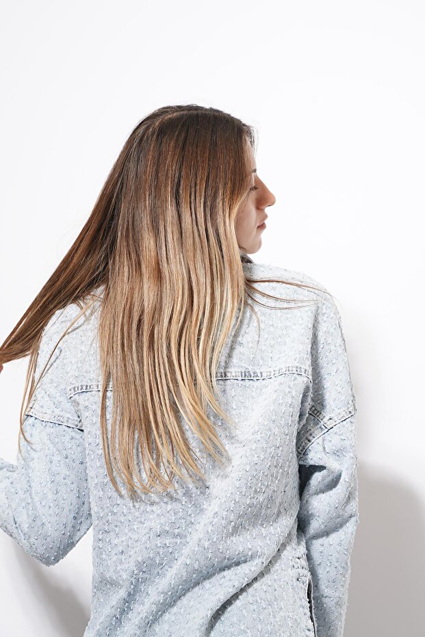 سترة بيلي شيك مطرزة من الموهير باللون الأزرق الفاتح - 3