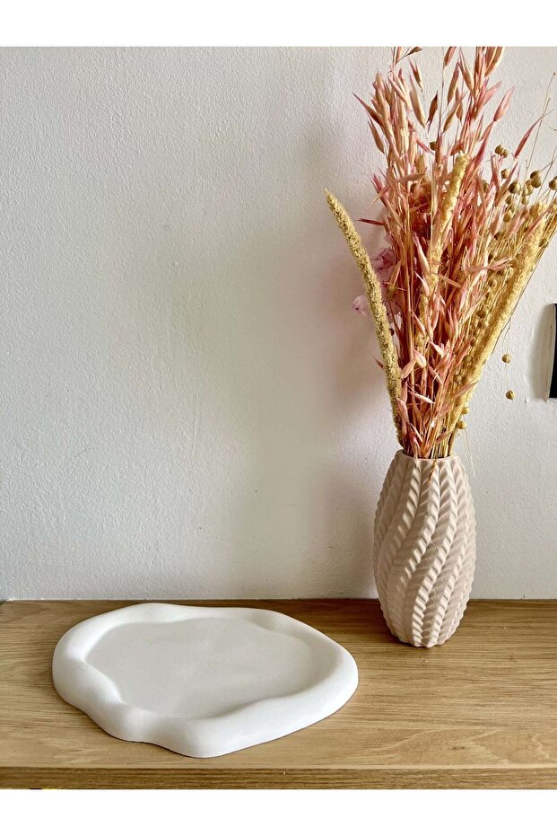 Allumer White Ceramic Cloud-Shaped Tray - 1