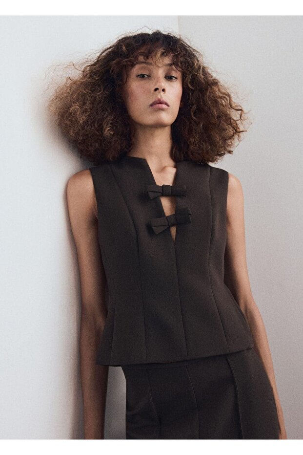 V yaka bağ detaylı bluz - 1