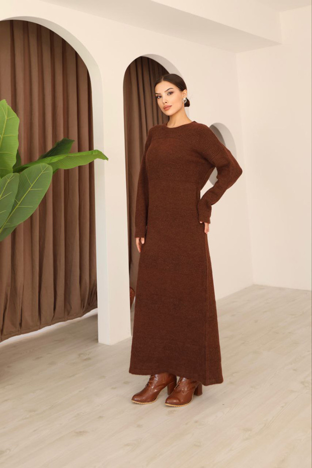 Long Sleeve Maxi Length Knitwear Dress