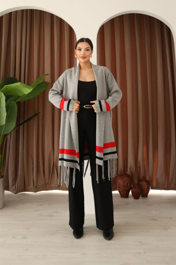 Tasseled Color-Blocked Long Knit Cardigan